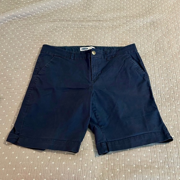 Old Navy Women’s Everyday Shorts 14 Navy - Picture 1 of 5